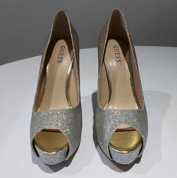Guess peep-toe gold & silver platform pump heels - Picture 2 of 3